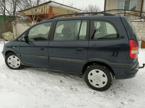 Opel Zafira A, 7 мест, 2001 г.