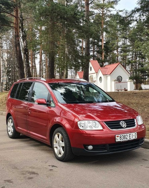 Volkswagen Touran I, 5 мест, 2003 г.