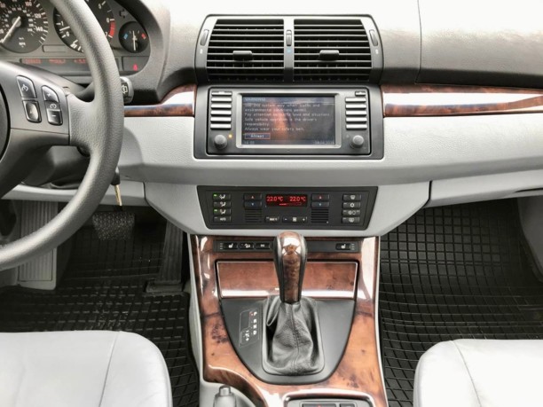 BMW X5 E53, 5 мест, 2003 г.