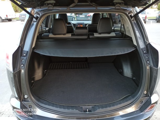 Toyota RAV4 IV (XA40) · Рестайлинг, 5 мест, 2017 г.