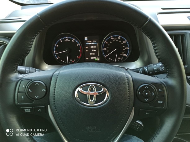 Toyota RAV4 IV (XA40) · Рестайлинг, 5 мест, 2017 г.