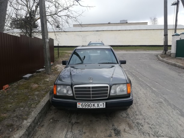 Mercedes-Benz E-Класс W124, S124, C124, A124, 1988 г.