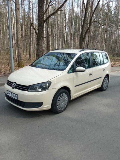 Volkswagen Touran II, 5 мест, 2012 г.