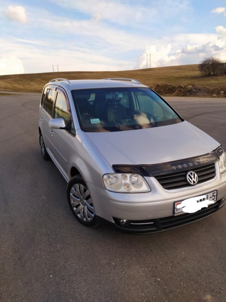 Volkswagen Touran I, 5 мест, 2005 г.