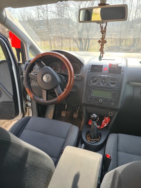 Volkswagen Touran I, 7 мест, 2005 г.