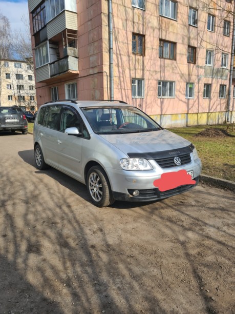 Volkswagen Touran I, 7 мест, 2005 г.