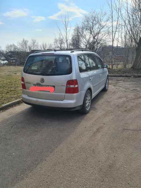 Volkswagen Touran I, 7 мест, 2005 г.