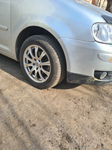 Volkswagen Touran I, 7 мест, 2005 г.