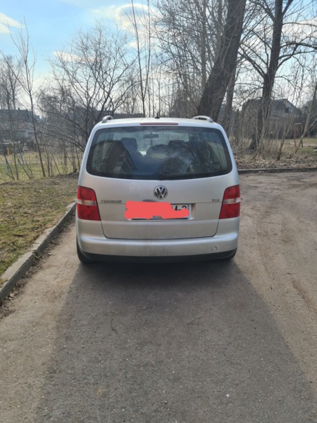 Volkswagen Touran I, 7 мест, 2005 г.