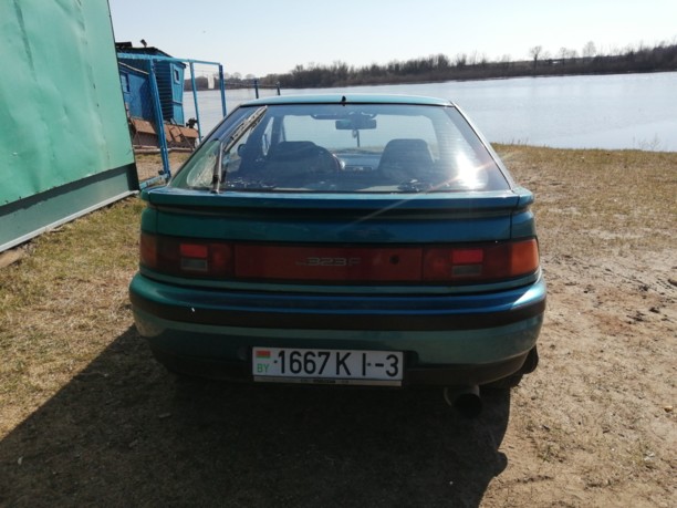 Mazda 323F, 1991 г.