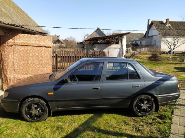 Nissan Sunny N14, 1992 г.