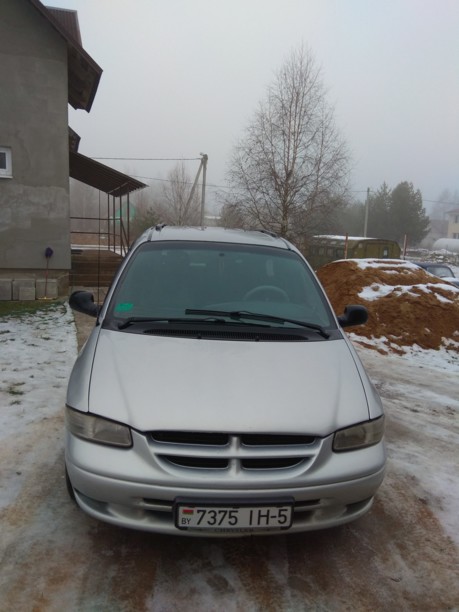 Chrysler Voyager III, 7 мест, 2000 г.