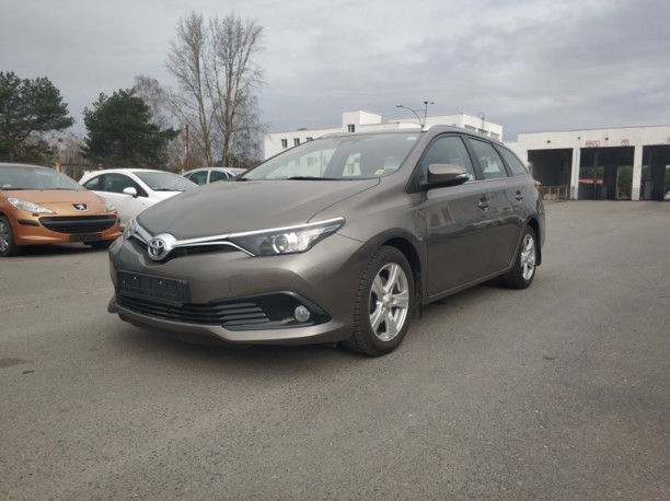 Toyota Auris II (E180) · Рестайлинг, 2017 г.