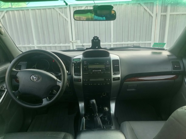 Toyota Land Cruiser Prado J120, 7 мест, 2006 г.