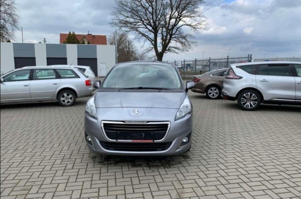 Peugeot 5008 I · Рестайлинг, 2015 г.