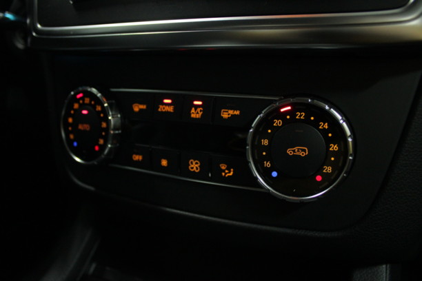 Mercedes-Benz M-Класс W166, 5 мест, 2012 г.