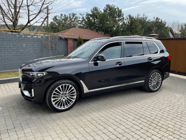 BMW X7, 7 мест, 2019 г.
