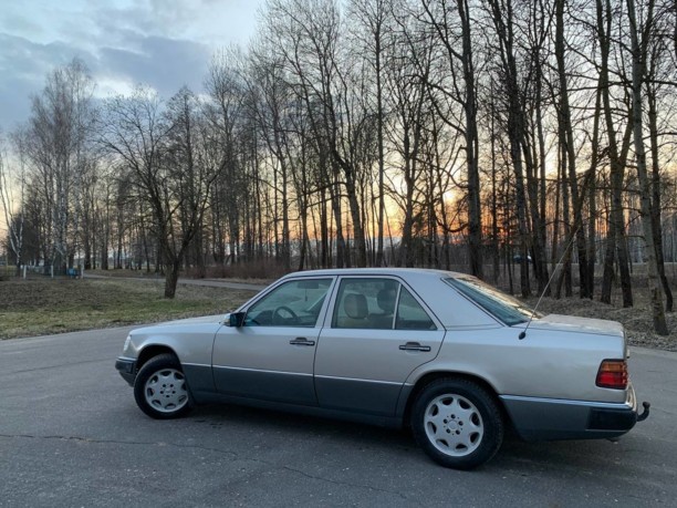 Mercedes-Benz E-Класс W124, S124, C124, A124, 1990 г.