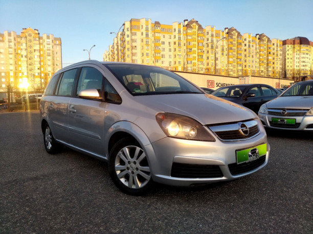 Opel Zafira B, 7 мест, 2007 г.