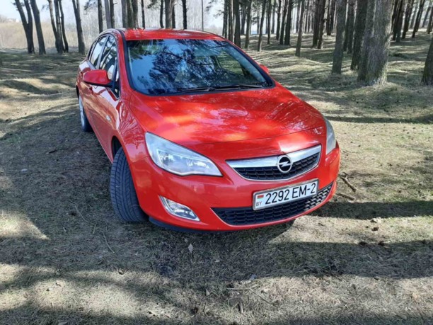 Opel Astra J, 2010 г.
