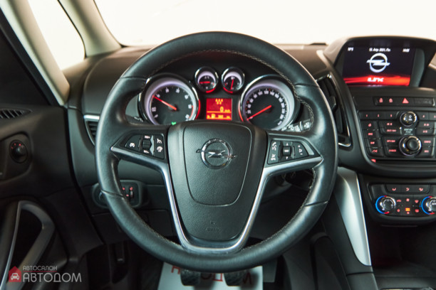 Opel Zafira C, 7 мест, 2015 г.