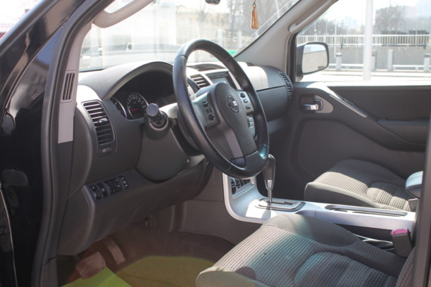 Nissan Pathfinder R51, 7 мест, 2005 г.