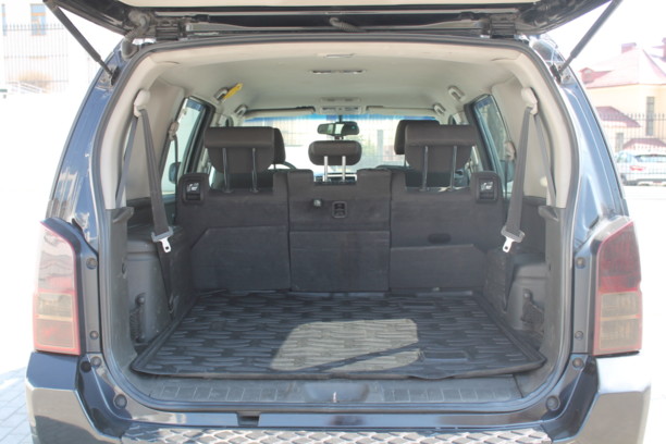 Nissan Pathfinder R51, 7 мест, 2005 г.