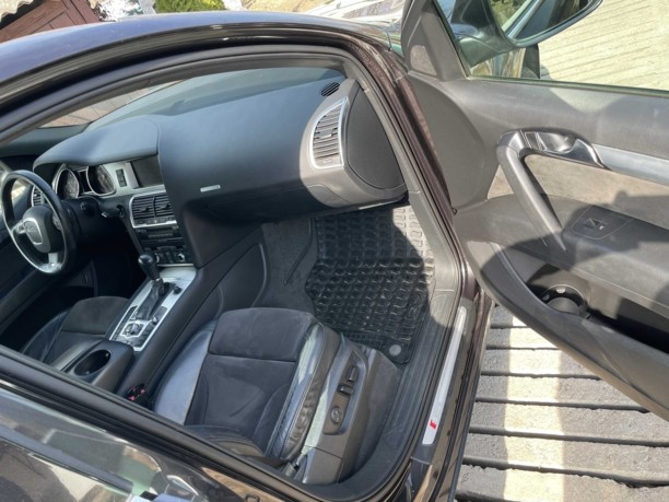 Audi Q7 4L, 5 мест, 2008 г.
