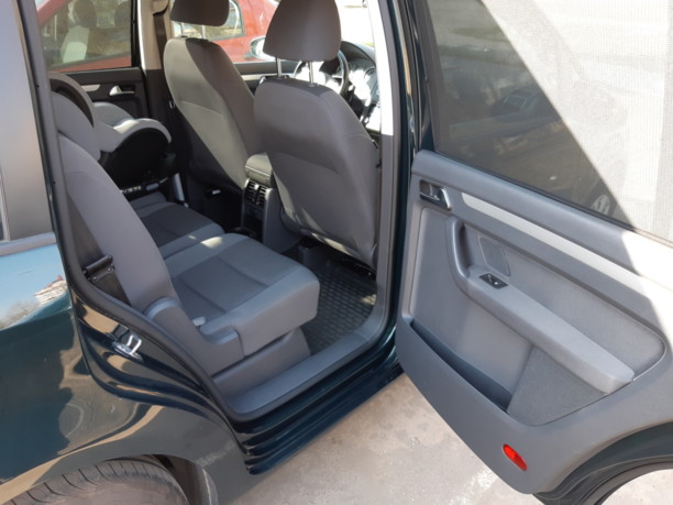 Volkswagen Touran II, 5 мест, 2013 г.