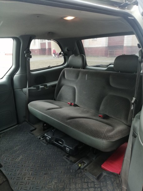 Chrysler Voyager III, 7 мест, 2000 г.