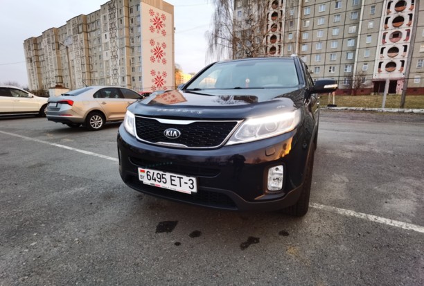 Kia Sorento II · Рестайлинг, 5 мест, 2013 г.