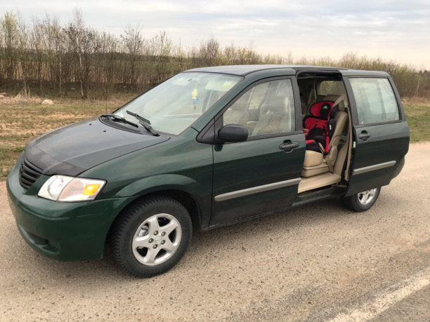 Mazda MPV II, 7 мест, 2000 г.