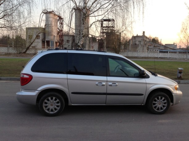 Dodge Caravan IV, 7 мест, 2003 г.