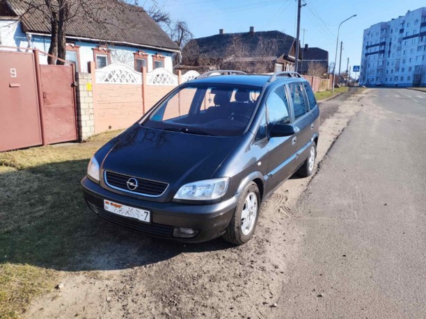 Opel Zafira A, 7 мест, 2000 г.