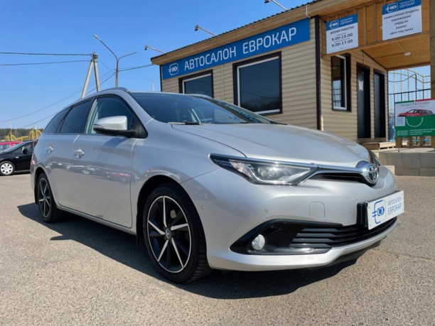 Toyota Auris II (E180) · Рестайлинг, 2017 г.