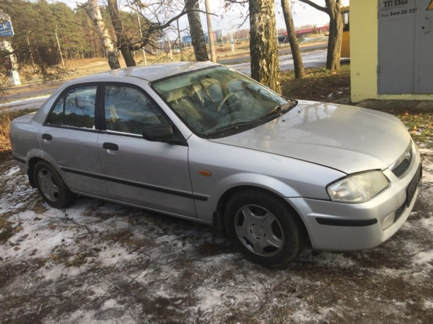 Mazda 323 BJ, 2000 г.