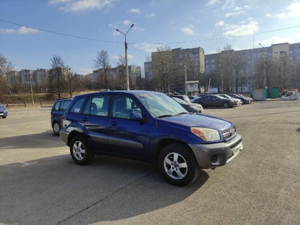 Toyota RAV4 II (XA20) · Рестайлинг, 5 мест, 2005 г.