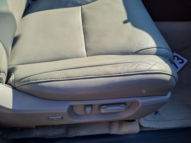 Toyota Sequoia II, 7 мест, 2010 г.