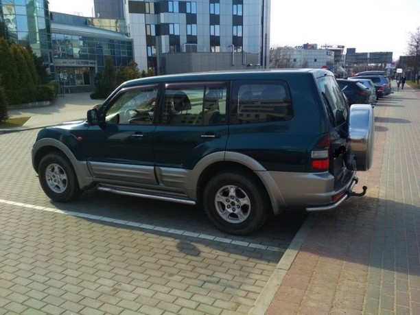 Mitsubishi Pajero III, 7 мест, 2000 г.