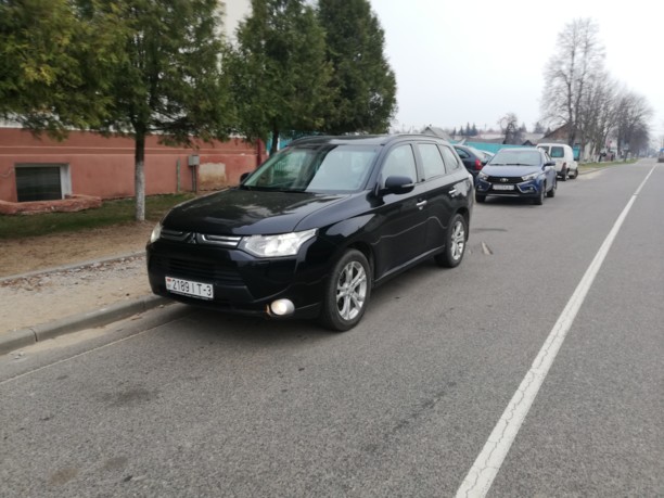 Mitsubishi Outlander III, 5 мест, 2012 г.