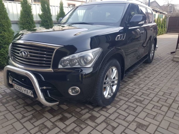 Infiniti QX56 II, 7 мест, 2011 г.