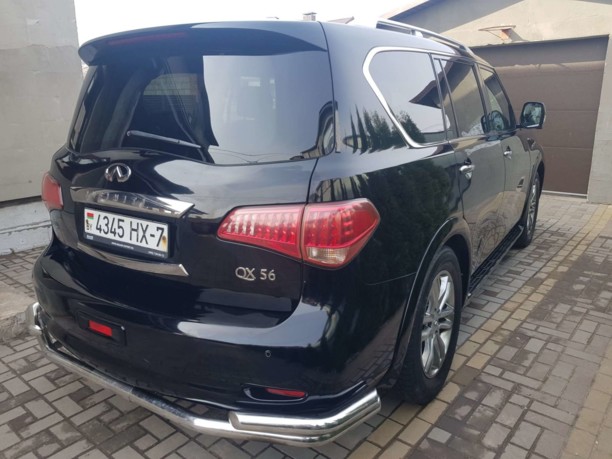 Infiniti QX56 II, 7 мест, 2011 г.