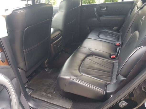 Infiniti QX56 II, 7 мест, 2011 г.