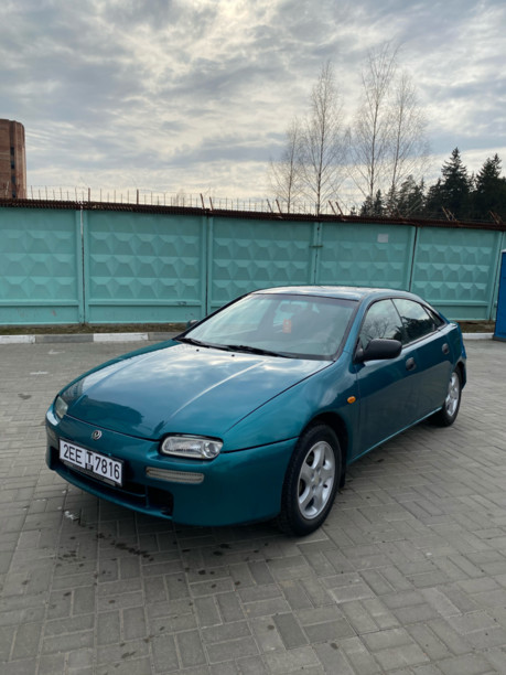 Mazda 323F, 1997 г.