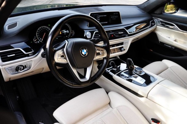 BMW 7 серия G12 (Long), 2016 г.