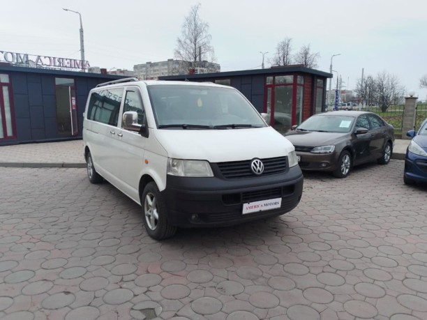 Volkswagen Caravelle T5, 2004 г.