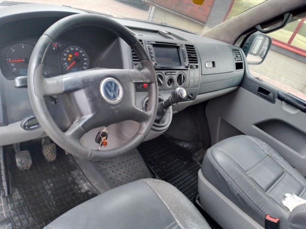 Volkswagen Caravelle T5, 2004 г.