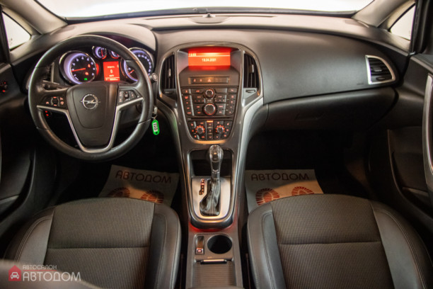 Opel Astra J · Рестайлинг, 2012 г.