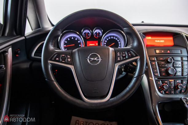 Opel Astra J · Рестайлинг, 2012 г.