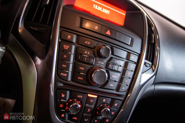 Opel Astra J · Рестайлинг, 2012 г.